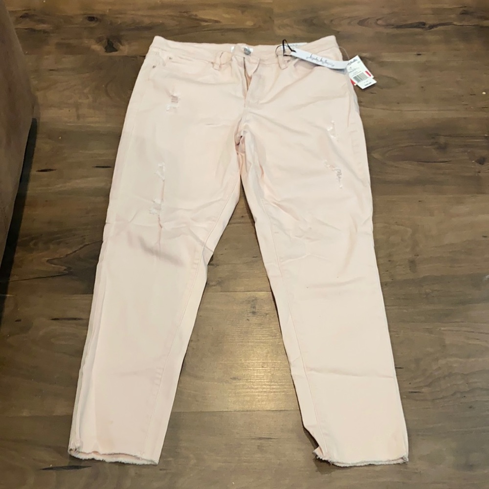 Nicole Miller Cropped distressed capris